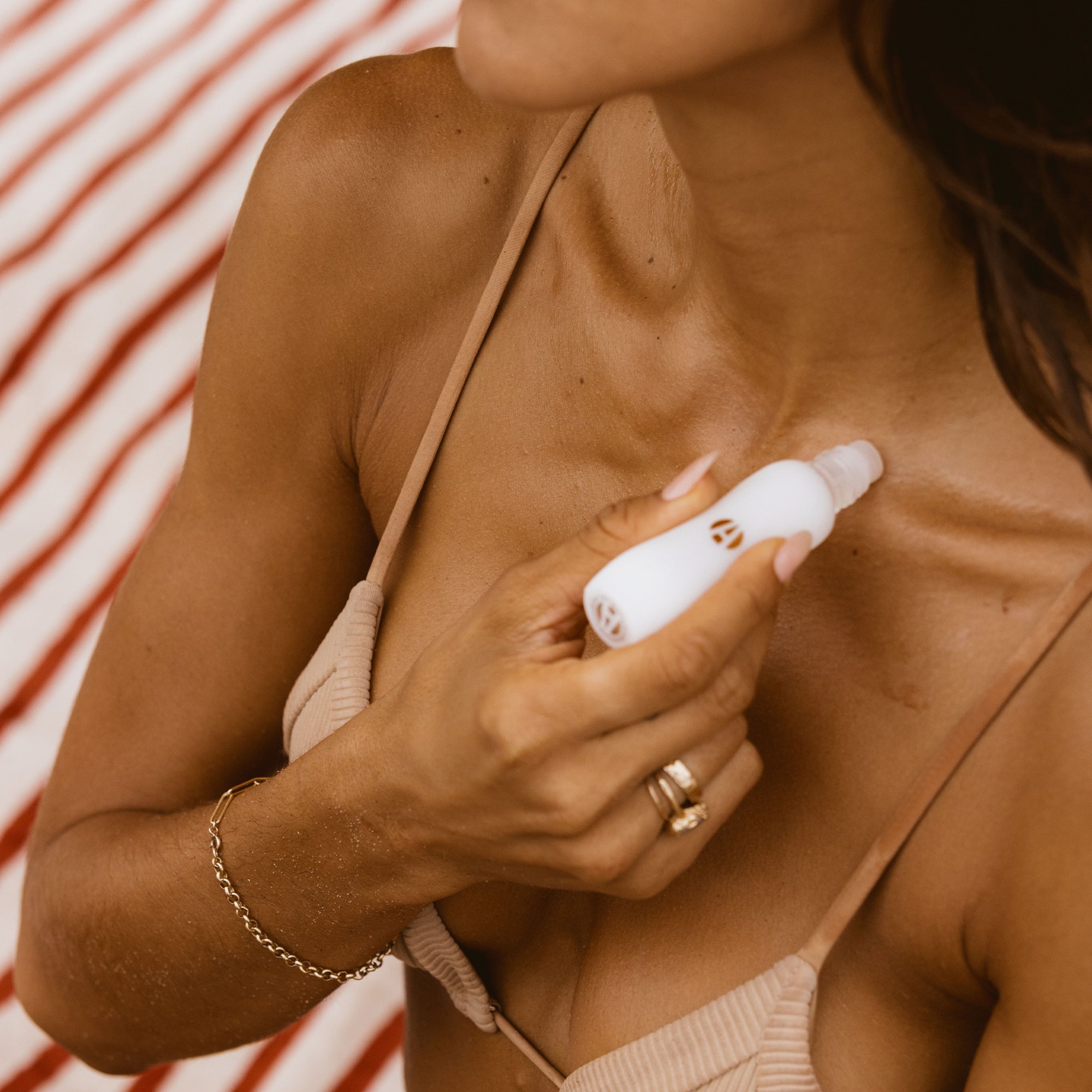 Apothia Bronzed Roll-On Oil | Portable Sun-Kissed Fragrance